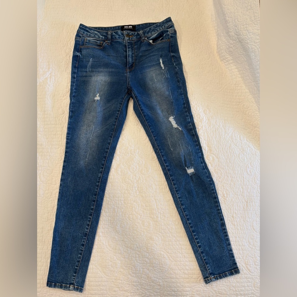 Blue Skinny Jeans with Distressed Details size 9/29 stretchy like new
